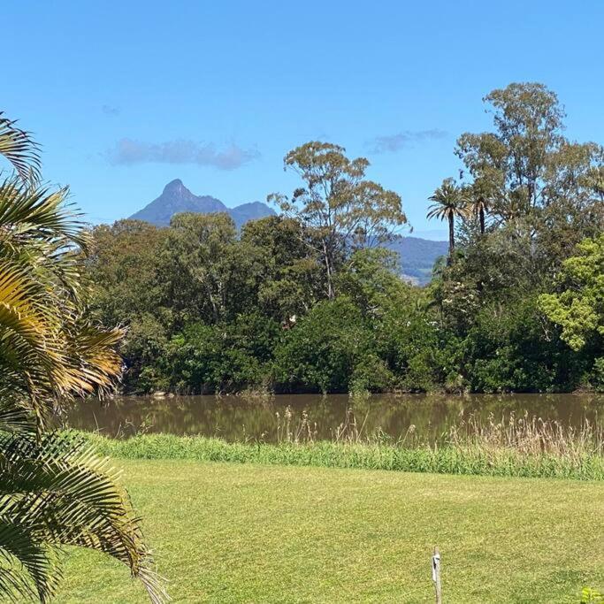 The Little River - Riverfront Retreat Holiday home *